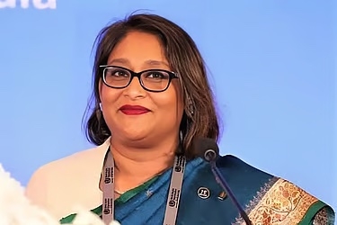সূচনা ফাউন্ডেশনকে ৩৩ কোটি টাকা দেয় ২০ ব্যাংক, আত্মসাতের অভিযোগ সায়মা ওয়াজেদের বিরুদ্ধে 1 E8F31DC1 66C4 4D60 A71E 35720FA9A0C5