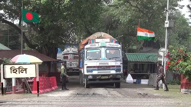 বাংলাদেশের পণ্য রপ্তানির ট্রান্সশিপমেন্ট সুবিধা বাতিল করল ভারত 1 F79B1A2C C148 48E6 B36A 617B4C18C332