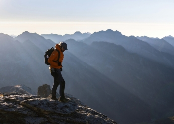 পাহাড়ে ঘুরতে যাওয়ার আগে কী কী নেওয়া জরুরি? জেনে নিন 5 85B866AC 8587 47A6 9217 22FE02D245D9