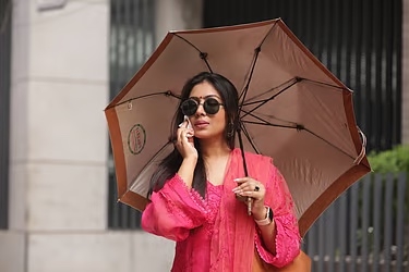 দাবদাহে নিজেকে রক্ষা করতে কী করবেন 1 FA2EB1A3 0F88 4B13 824B 077628FA284B