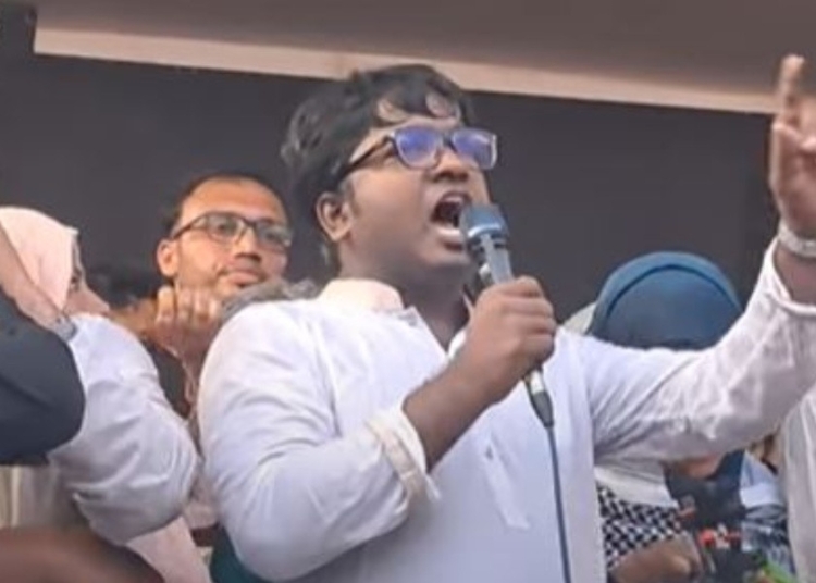 শেখ মুজিবের বাকশালকে কুমিল্লার মানুষ মাটির সঙ্গে ধসিয়ে দিয়েছে : এনসিপি নেতা শিশির 1 34826664 8933 4CA9 95AE 17DD3ED0098B