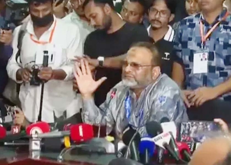 আমি কোনো রাজনৈতিক দলের আনুগত্যশীল নই : ঢাবি ভিসি 1 7A38FD1D F863 4BD8 8F5F 33DDA548518E