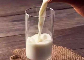 প্রতিদিন দুধ খেলে কাদের ক্ষেত্রে সমস্যা হতে পারে 6 29137645 9F0F 4748 B83B 6ADFA7FD4039