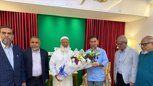 জমায়াত আমির শফিকুর রহমানের বাসায় তারেক রহমান 1 1e5f54bf3e891700d56cf7dbd4769f85 6991ce24c458a
