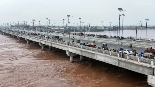 নদীর পানি পাকিস্তানে যাওয়া বন্ধ করছে ভারত 1 41301626f6208b2b70f180f9f2cd6594 699571d3afc8f