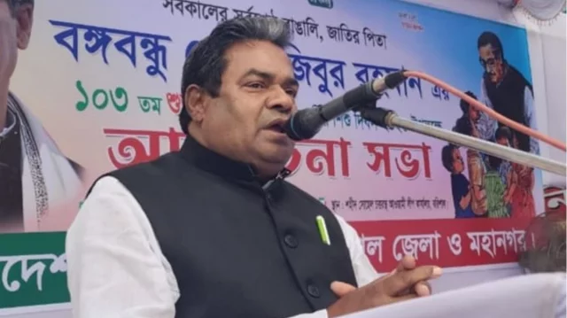 আত্মসমর্পণের পর বরিশাল জেলা আওয়ামী লীগের সাধারণ সম্পাদকের জামিন 1 6c24dc3d614eddb63fb1ffa534fc3b6e 699c268b79701.jpg