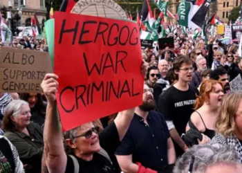 অস্ট্রেলিয়ায় যাবেন ইসরায়েলি প্রেসিডেন্ট, প্রতিবাদে হাজারো মানুষের বিক্ষোভ 2 7a6aa6ddce4ef0ff46f6da06c75a8fa1 6989c55e92a62