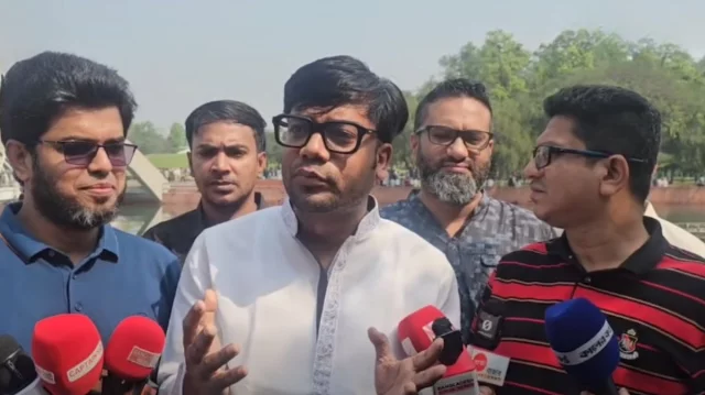 আমি নামাজে গেলেও আতঙ্কে থাকি, জামায়াত ছুরি দিয়ে খোঁচা মারল কিনা: যুবদল নেতা নয়ন 1 095212bb5ae00e539a275c838e8336bd 69c53c993cf83