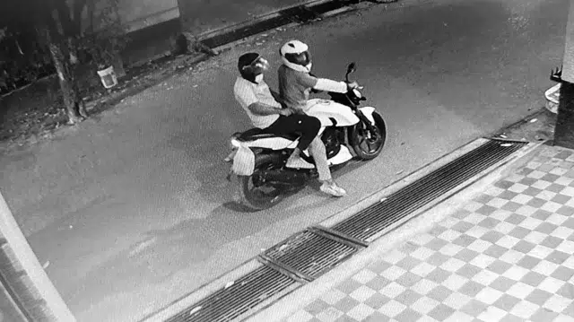 উত্তরায় গার্মেন্টস ব্যবসায়ীর বাড়িতে দুই হেলমেটধারীর গুলি 1 295f8162608e15c26b05577302a46cc0 69b0e4afc39b7
