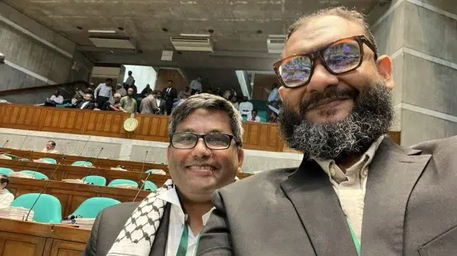 সংসদে টেবিল থাপড়িয়ে ডান হাত নাড়তে পারছি না, চিল্লাইয়ে বসে গেছে গলা: ব্যারিস্টার আরমান 1 4afe7084b8e5ac0c1ecd9e49b65a8ab3 69b34e212565e