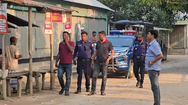 পাবনায় মসজিদ কমিটি নিয়ে দু’পক্ষের সংঘর্ষ, আহত ৭ 1 5f92e0e476a08b21ab49e167d251c679 69c7a0dddb407