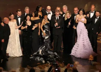 ৯৮তম অস্কার পুরস্কার পেলেন যারা 5 8348ac704e2f18f7ace292d52e7100ba 69b78015aeee3