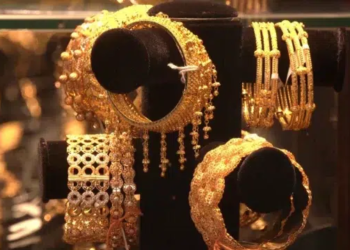 ৬ ঘণ্টার ব্যবধানে আরেক দফায় কমলো স্বর্ণের দাম, ভরিতে ৭৬৯৮ টাকা 2 9c8f815816dcaf240e638e516a040da7 69bbe456f06c5