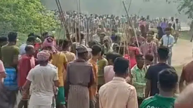 পাওয়া টাকা নিয়ে ব্রাহ্মণবাড়িয়ায় দুপক্ষের তুমুল সংঘর্ষে আহত ৫০ 1 b44eca1ae679f90b343901c64a4e4508 69a82f035636b