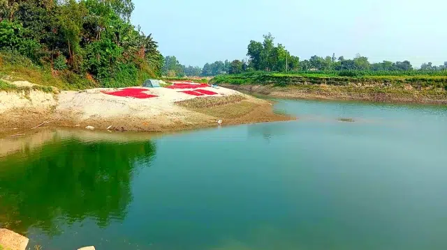 খননের অভাবে মৃতপ্রায় ইসলামপুরের ১৪ খাল 1 f5985274e7758dac457e1b1fffdca80b 69ad25231c05e