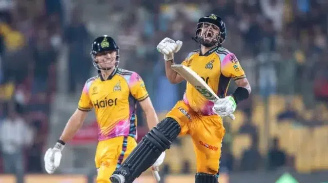 বাবরের সেঞ্চুরিতে ফাইনালে পেশোয়ার জালমি 1 6daa31796976917db1e8ae957f855706 69f1882ac2296