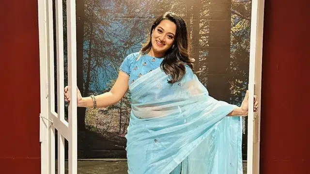 দীঘির ‘বিদায়’ 1 eacbf38be36dfb0b4a5fc4249f0015ff 69d0885a9c3bd