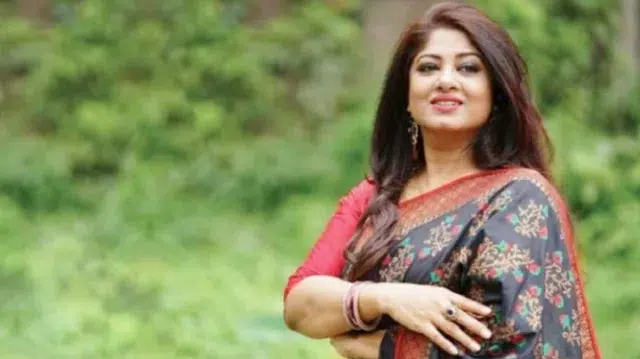 কন্ট্র্যাক্ট ম্যারেজ’ দিয়ে ফিরছেন মৌসুমী 1 9b56d079c73751086b9e43e28feb093e 69f5f75721e43
