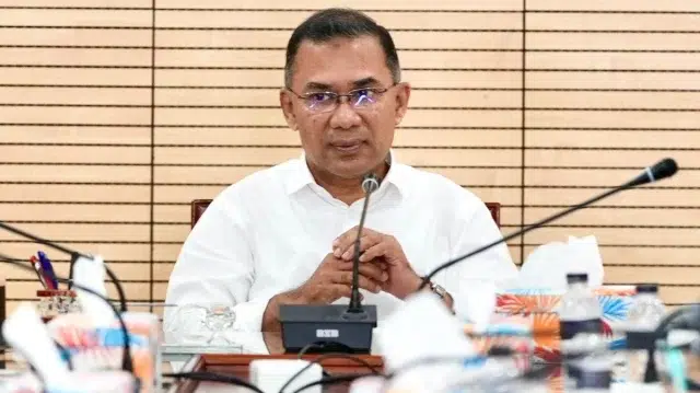 আনসার-ভিডিপি সদস্যদের হাত ধরে প্রতিটি গ্রাম আর্থসামাজিক উন্নয়নের কেন্দ্রে পরিণত হবে: প্রধানমন্ত্রী 1 9f40401fe0954f828a0be6948d957880 6a0d2fd9048a1