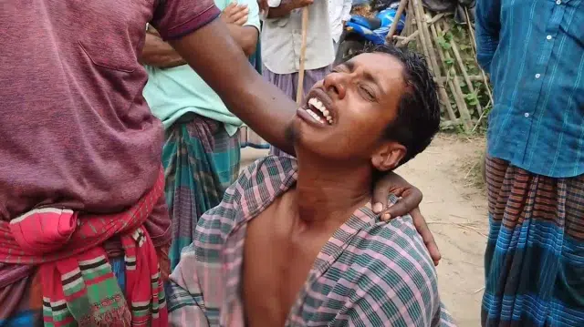 ধান ওড়াতে গিয়ে বিদ্যুৎস্পৃষ্টে স্বামী-স্ত্রীর মৃত্যু 1 da31d52a53949403cb9fa4207018e464 6a0a9568e9c7c