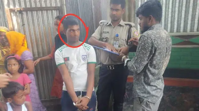 গাঁজা খেয়ে’ বাড়িঘর ভাঙচুর ও মাকে মারধর, ছেলে কারাগারে 1 dede043d3ed0020c7c9bfe5f2d9da9bd 69fdbbbde4c44