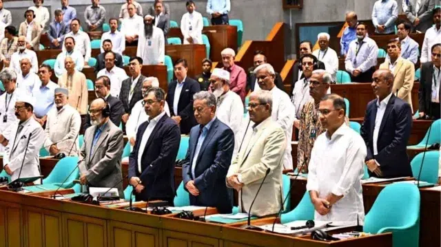 তোফায়েল ও মোশাররফসহ মন্ত্রী-এমপিদের মৃত্যুতে সংসদে শোক 1 1af70381a51a46cfa9b77acc7d8564c0 6a2563a47499a