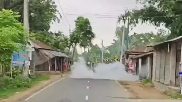 গাইবান্ধায় পানের হাট দখল নিয়ে ধাওয়া-পাল্টা ধাওয়া, এলাকায় উত্তেজনা 1 28837cb744d1bb014092ceb4eb1050c8 6a2ac3c02ddea