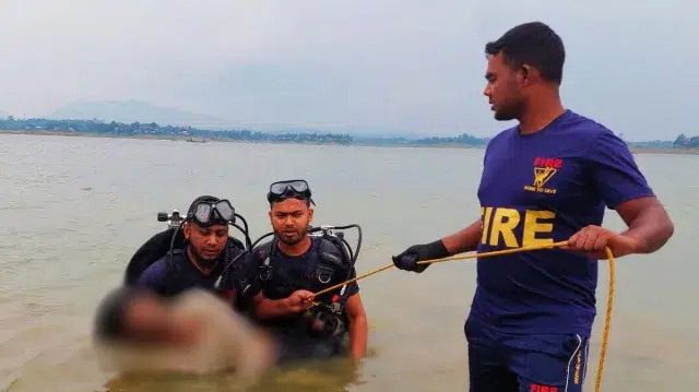 কাপ্তাই হ্রদে সাঁতার কাটতে নেমে চবি শিক্ষার্থীর মৃত্যু 1 3876951e8799bf865dad2cdf529cd072 6a28de00e623f