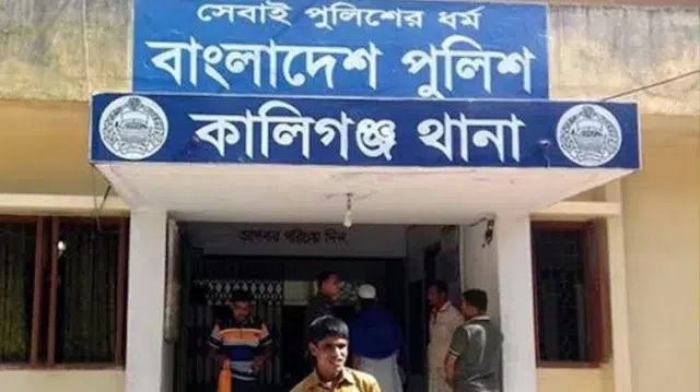 চাকরির প্রলোভনে অপহরণ ও মুক্তিপণ দাবির অভিযোগে গ্রেপ্তার ৪ 1 4e9a2396abe6edf38d7a820176ac4f8c 6a36a648df41e