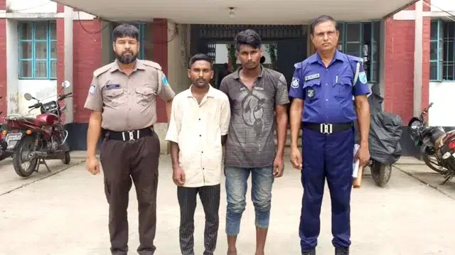মানিকগঞ্জে ষাটোর্ধ ভিক্ষুককে সংঘবদ্ধ ধর্ষণ, গ্রেপ্তার ২ 1 5607480290f797c63c1eb90c23029089 6a24e5991f3a8