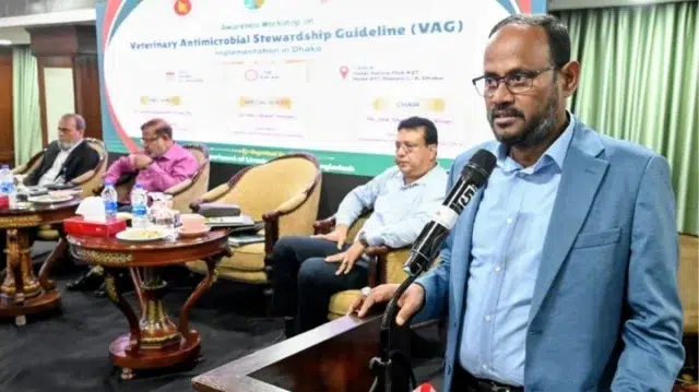 অ্যান্টিবায়োটিকের অযৌক্তিক ব্যবহার রোধে উদ্যোগ জরুরি: প্রাণিসম্পদ প্রতিমন্ত্রী 1 7894f28a85d4ea935949dca3858c0c24 6a2f1db9edd7b