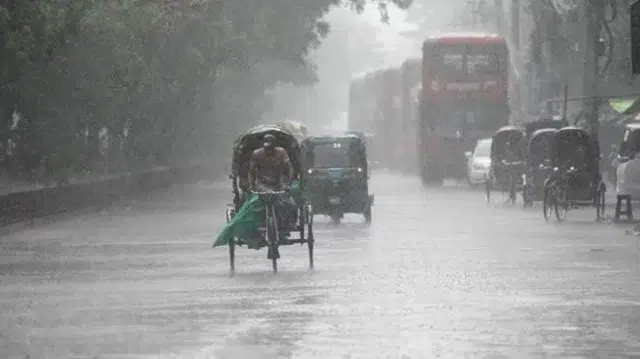 দুপুরের মধ্যে ১৭ জেলার ওপর ঝড়ো হাওয়ার সতর্কতা, নদীবন্দরে ১ নম্বর সংকেত 1 2938fb038a909101d62a6e1a880366e9 6a602b6ab448f