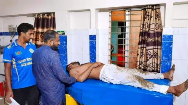 হাত-পা বেঁধে জামায়াত নেতাকে মারধর করে টাকা লুট 1 9c4bd4e94959ba35cfe832d12343183b 6a4ac37c4254e