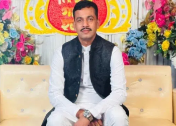 মামলা পরিচালনা করতে গিয়ে কোটি টাকাসহ প্রবাসীর স্ত্রীকে নিয়ে পালালেন আইনজীবী 3 afd707427e4434203c2b86a3c2587726 6a8b0ab23d5da