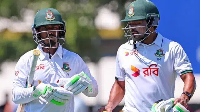 ১৭ রানে পিছিয়ে থেকে মধ্যাহ্ন বিরতিতে বাংলাদেশ, চাপে অস্ট্রেলিয়া 1 bdf422a982673aaa241a7340482b4c88 6a7e86d313a6c