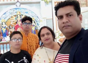 বন্ধক রাখা স্বর্ণ ফেরত দিতে না পেরে সপরিবারে ‘লাপাত্তা’ ব্যবসায়ী 5 c788717e8a4e2cd1d639f7b4e3157041 6a8efc138c888