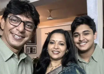 ফোনে চঞ্চলকে প্রস্তাব দিয়েছিলেন স্ত্রী, দেখা না করেই নিয়েছিলেন বিয়ের সিদ্ধান্ত 2 e3d5f2f082f0fd3bb52508b7c81b271e 6a9195ca7bf6f