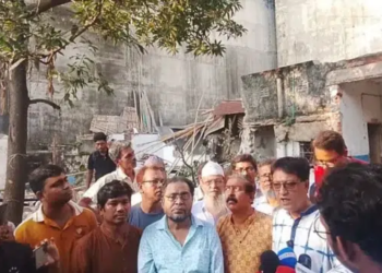 মনে হয় দেশে কোনো সরকার নেই বা সরকার আছে দখলবাজদের পক্ষে: হাসনাত কাইয়ূম 2 3a335b91e10456f8088cf12e3423a2c2 6ab9855df1b4b