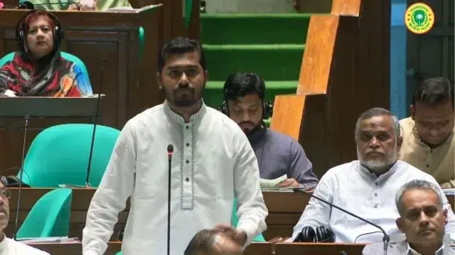 সৌদিসহ মধ্যপ্রাচ্যের প্রবাসীদের সমস্যা সমাধানে সরকার আন্তরিক: বৈদেশিক কর্মসংস্থান প্রতিমন্ত্রী 1 582684916f125185a1b0549d5c285bd9 6a9dc8620350a