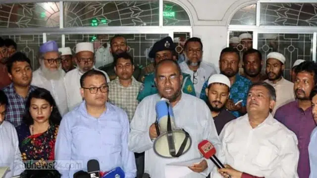 শাহজালাল মাজারের এবার মিলল ৮৯ লাখ টাকা ও স্বর্ণ-বিদেশি মুদ্রা 1 71b7b6efb8e3c759c26f73c83d4f479d 6aaf0214de0d6