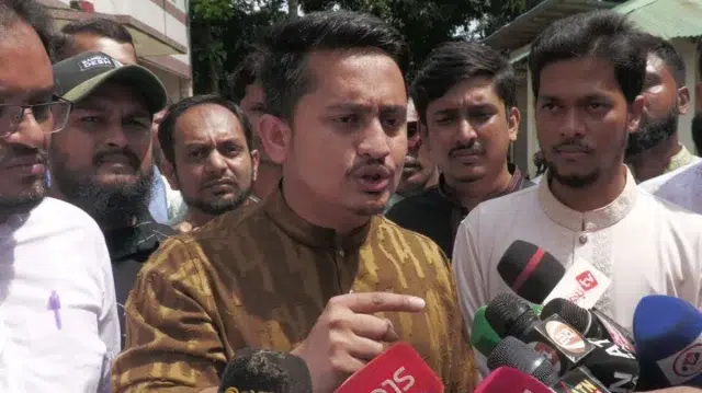 বিএনপিকে আওয়ামী লীগের সঙ্গে তুলনা করতে চাই না: সারজিস 1 af2088caeff3067fe76bbf1760f0ff73 6aa141a63ef3b
