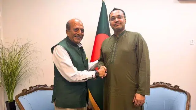 ভারতে পলাতক আসামিরা যাতে অস্থিতিশীলতা সৃষ্টি করতে না পারে: হাইকমিশনারকে মাহ্দী আমিন 1 d059f3dd3706f34e9619ab7380939970 6aabef1719f58