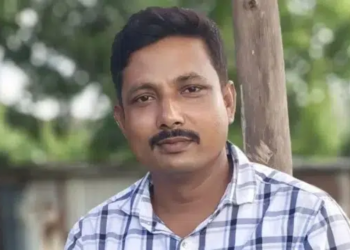পূজার ছুটিতে বাড়ি ফিরছিলেন, পথে বাসচাপায় প্রাণ গেল পুলিশ সদস্যের 2 573ab2af81ef110700a34dcd16ad57f4 6ad2eb9217c9b