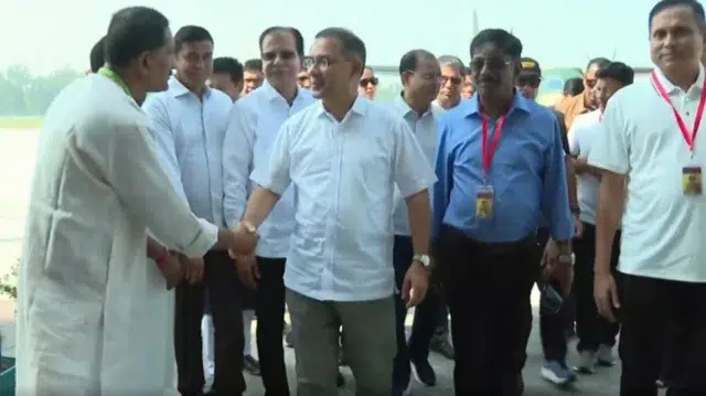 রংপুরের সৈয়দপুরে পৌঁছেছেন প্রধানমন্ত্রী 1 5d887f245ca4517e36e99edd9b4bcee7 6ad6f0416d610