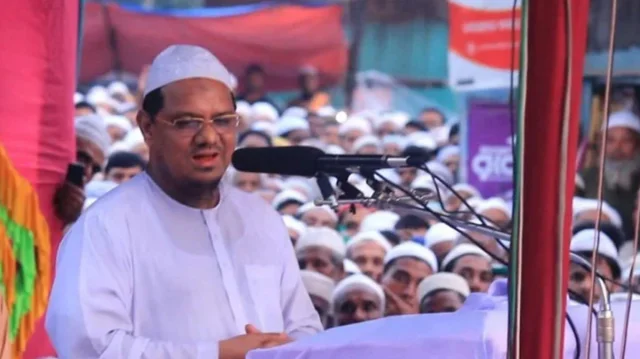 ১৪ দিনের দাওয়াতি সফরে যুক্তরাষ্ট্রে গেলেন চরমোনাই পীর 1 7d95e5817d69d1da178bb9fb7a247057 6acea390e8559 1