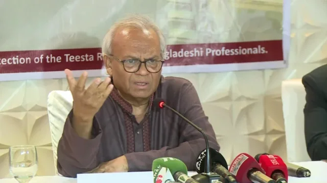পানির ন্যায্য হিস্যা আদায়ে নরম সুরে কথা বলে লাভ নেই: রিজভী 1 8ec39a0d61011b0d5a609bba30154028 6ae21403d36b4