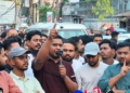 প্রধানমন্ত্রীর আশপাশের লোকজনের পকেটে সবসময় ফিরতি ফ্লাইটের টিকিট থাকে: হাসনাত আবদুল্লাহ 10 9331d0ec3aeaca2a820a5fb0a173a154 6ae0a8225b728