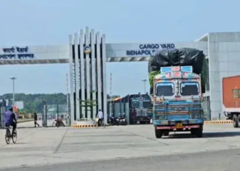 বেনাপোল স্থলবন্দরে ৮ দিন আমদানি-রপ্তানি বন্ধ 2 eb189e16d26ab0b18ff7b9441cd73b1c 6ad0f53581d60
